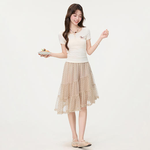 西遇圆领蝴蝶结小马图案上衣女2026年夏季新款修身版型短袖T恤SS060246 商品图3