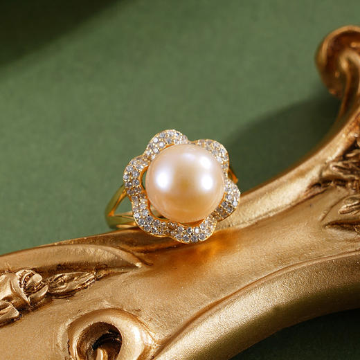 子佩集【繁花物语】银S925珍珠惜王妃戒指【R1873A】10.5mm珠镀金花朵金色珠2601 商品图0