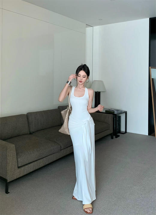 设计款裙子 春夏连衣裙配腰带 遮肚子辣妹U领修身显瘦工字背心长裙 吊带裙 商品图9