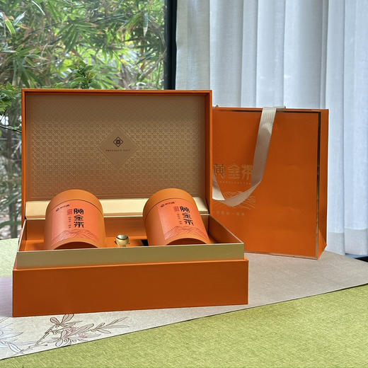 春茶上市｜保靖黄金茶1号（明前精品）开园头采 形美色绿味醇鲜甜爽嫩满满氨基酸和甜玉米香以及带有鲜美土鸡汤味儿～聚茗缘牌黄金茶，值得全国茶友信赖和喜欢。轻奢锡罐礼盒装，净含量100g（50g*2罐） 商品图2