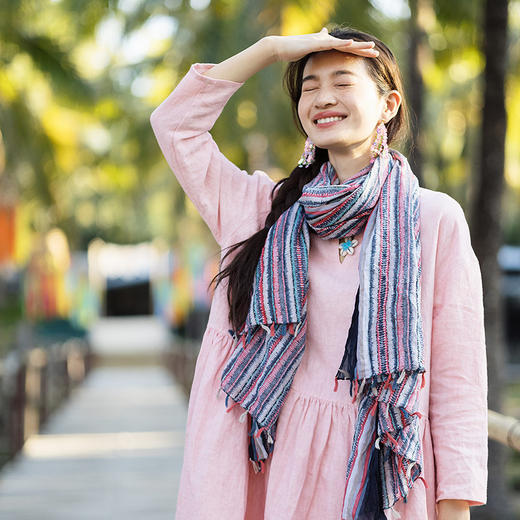 绽放124朵/如风*亚麻小V领腰部碎褶大裙摆加抽绳长袖中长款连衣裙 商品图2