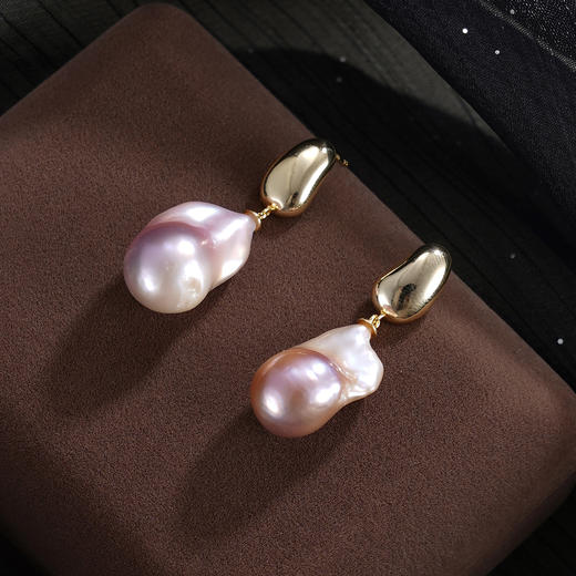 子佩集【流光绮境】银S925珍珠惜王妃耳钉【EM2836-XF】12*20mm珠镀金抽象印记巴洛克2601 商品图0