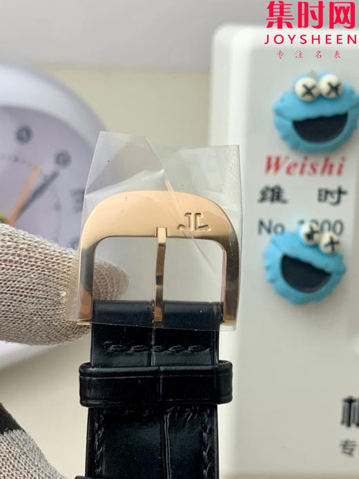 GF积家大师系列1372520“小丑” Master Ultra Thin Réserve de Marche超薄大师动显日历 938一体机 男士腕表 商品图4