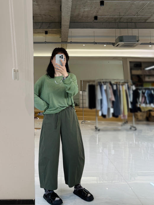 呼吸感-极简风宽松圆领薄长袖T恤【包邮+三天无理由退换】 商品图2