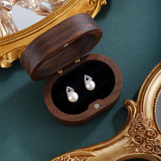 子佩集【璀璨定格】银S925珍珠惜王妃耳钉【E2826】8mm珠双色三角V字2601 商品图2