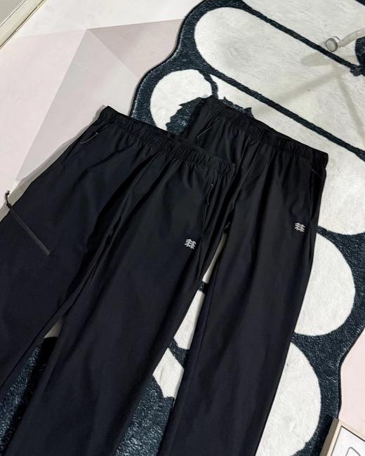 F032526春秋季新款休闲运动裤户外男子舒适防泼水抗污运动户外长裤 商品图3