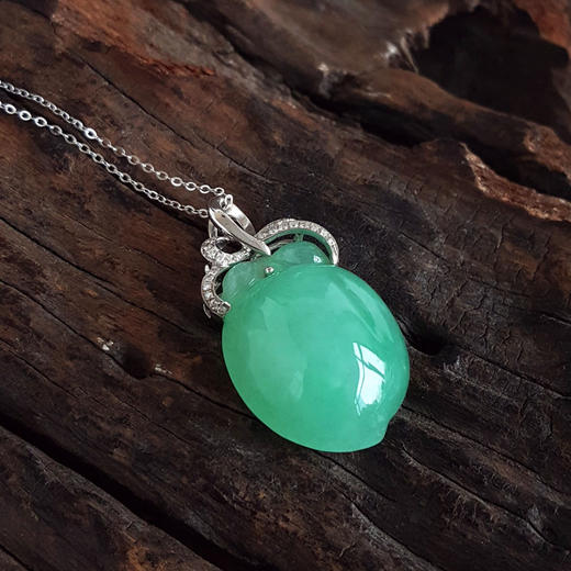 【天然正品】A货翡翠AU750白金镶钻镶天然细腻满绿糯冰种寿桃造型（福气安康、健康长寿）翡翠吊坠项链 吊坠：29.9*17.4*8.9MM（皆取最大值）131125AH24 商品图4