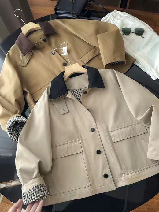 F032579日常通勤百搭休闲质地轻盈灯芯绒领夹克短外套 商品图1