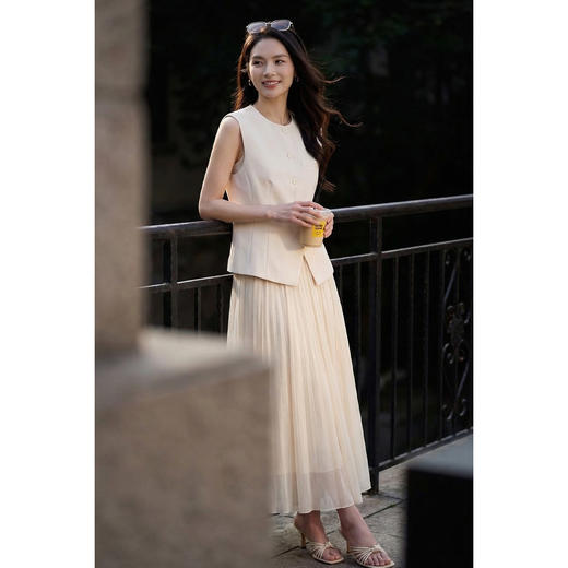 米思阳2026春季新品【时尚百搭无袖马夹】春季单排扣圆领气质通勤叠穿马夹4538 商品图4