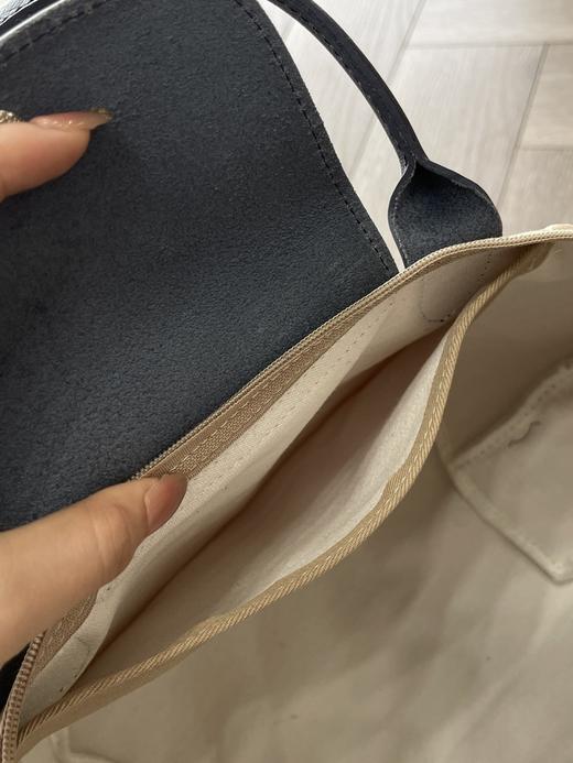 二店y 【特价福利】原厂级品质 人手一只龙骧“饺子包” 商品图8