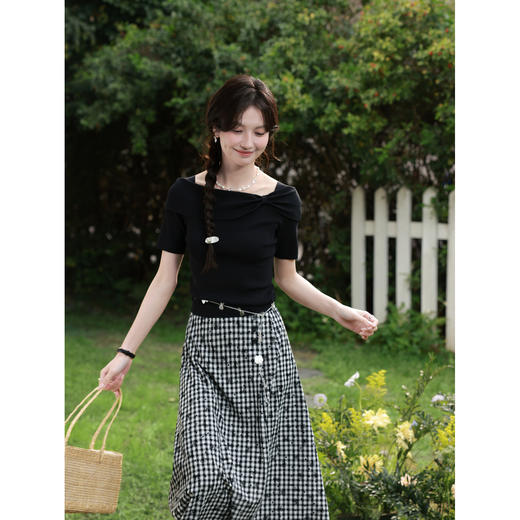 鹿向南【0328/20:00新品前1小时7折限量100件】黑色T恤 商品图1