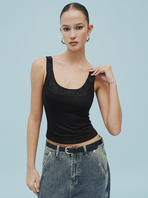 TR她热 时尚心机 黑色蕾丝拼接天丝羊毛带胸垫百搭基础露背背心吊带 商品图3
