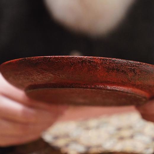 【赤壁熔岩大漆圈足浅盘】熔岩肌理茶盘 商品图2