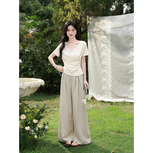 鹿向南【0328/00:00新品前一小时7折】杏色T恤 商品图3