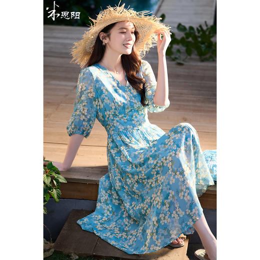 【预售3天】100%真丝乔其纱 都市浪漫碎花裙 海风捎来春日 米思阳2026春夏新款气质碎花收腰显瘦灯笼袖中长沙滩连衣裙1092/1079 商品图0