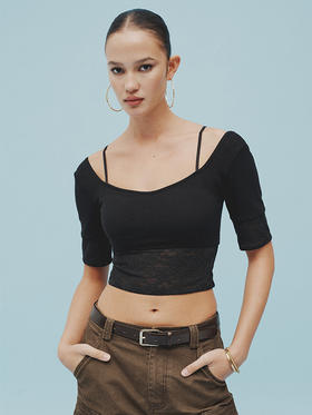 TR她热 时髦拽姐 黑色蕾丝拼接分割带胸垫显瘦修身露背中袖打底衫上衣