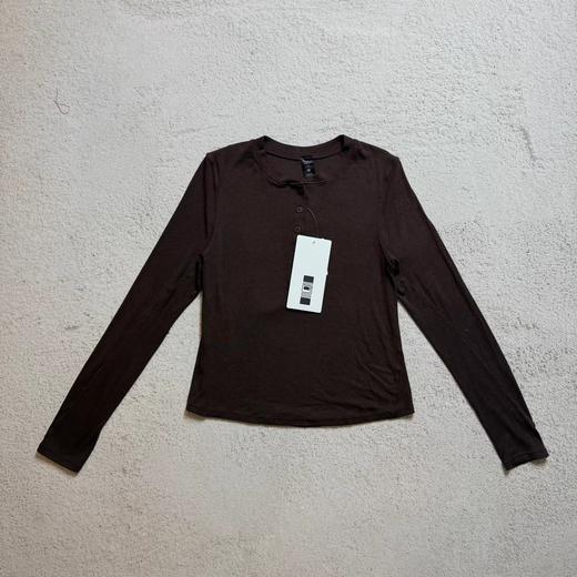 F032505春夏新品四色小半领纽扣紧身打底衫长袖T恤 商品图2