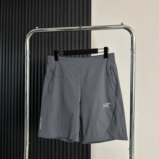 F032508春夏季新款男款户外修身剪裁轻量速干短裤 商品图4