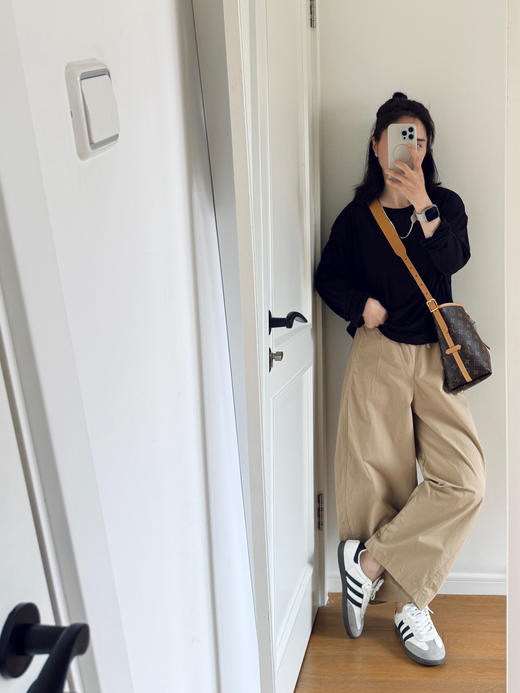 呼吸感-极简风宽松圆领薄长袖T恤【包邮+三天无理由退换】 商品图9