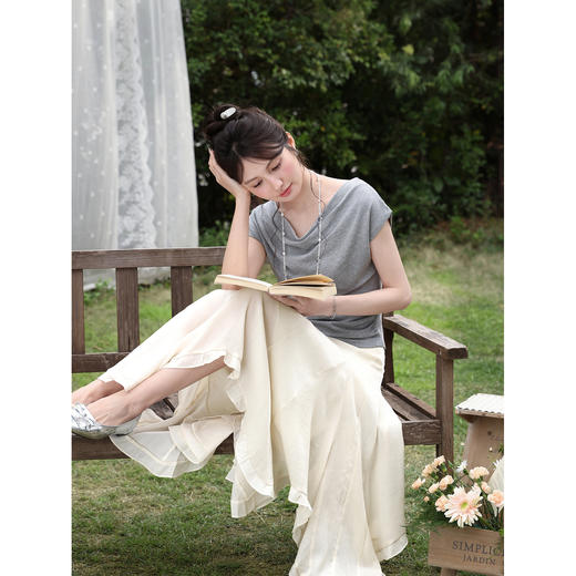 鹿向南【0328/20:00新品前1小时7折限量100件】杏色半身裙 商品图4