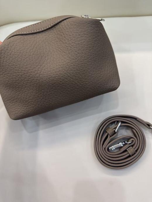 荔枝纹小号水桶包（大象灰 黑） 商品图10