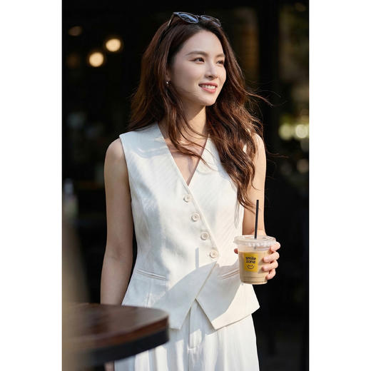 米思阳2025初秋新款设计感不对称高定立裁版型斜条纹马夹收腰马甲4543 商品图1