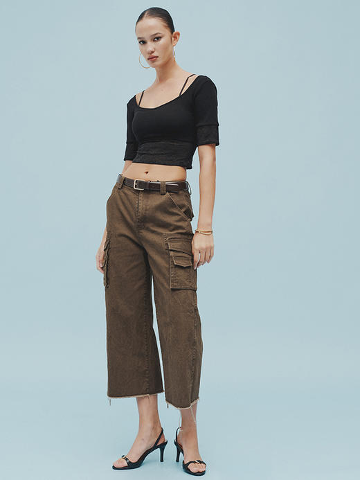 TR她热 时髦拽姐 黑色蕾丝拼接分割带胸垫显瘦修身露背中袖打底衫上衣 商品图4