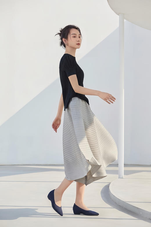 王菲同款超轻内增高弹性透气软底鞋 商品图2