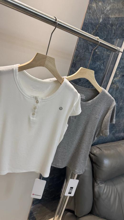 F032540一包两件春夏款慵懒感短款修身休闲运动百搭女士短袖T恤 商品图6