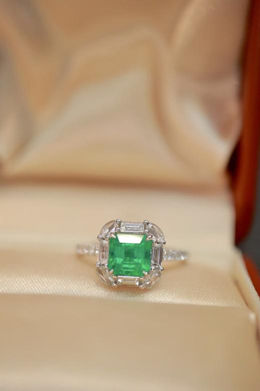 1.24克拉祖母绿戒指 商品图2