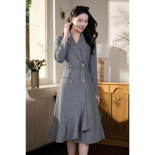 【预售10天】米思阳2026春季新款通勤气质收腰西装连衣裙时尚V领荷叶边鱼尾裙女4194/1104 商品图2