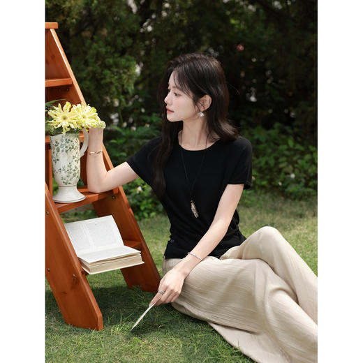 鹿向南【0328/20:00新品前1小时7折限量100件】黑色T恤 商品图4