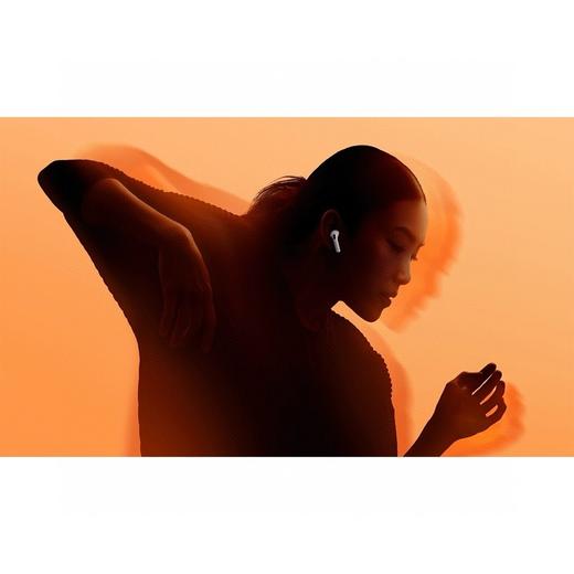 一店d  𝟒代苹果耳机🎧等了将近一年了 之前买过的都懂  不管是音质还是功能都是独一份
这款是半入耳主动降噪蓝牙耳机，巨好巨舒服，终于没有耳塞了哈哈哈 对音质有要求的来 试过就懂 商品图3