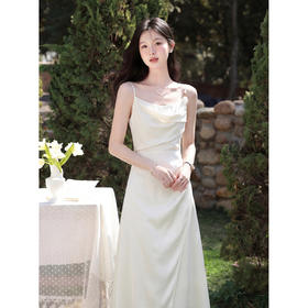 鹿向南【0328/20:00新品前一小时5折】浅杏色连衣裙