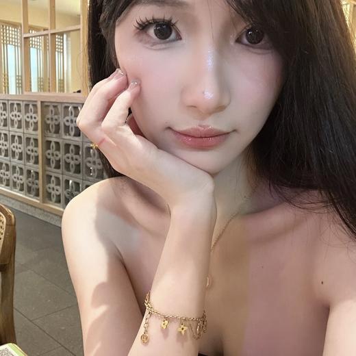 过奢优  价格小贵毒家！lv Blooming Souple 经典花卉手链 商品图4