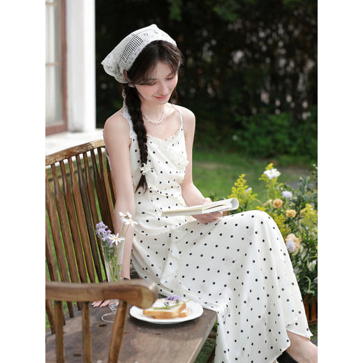 鹿向南【0328/20:00新品前一小时7折】白底黑波点连衣裙 商品图4