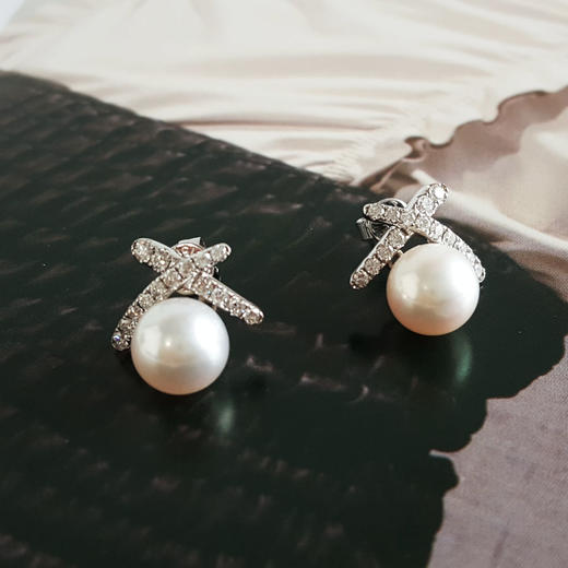 【天然正品】AU750白金镶钻镶天然近完美约8.2MM AKOYA粉色晕彩海水珍珠耳钉18.3*14.2*13.3MM（皆取最大值）250326XY41 商品图2