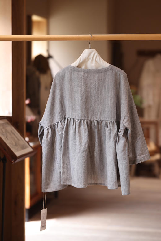 黄阿福 斜纹羊毛七分袖娃娃衫 商品图3