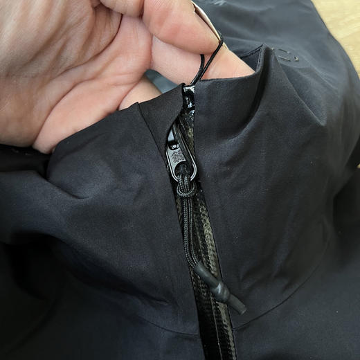 原单正品 KL可隆 1992系列硬壳冲锋衣！M-3XL 
推荐M码100-120斤，L码120-140斤，XL码140-160斤，XXL码160-180斤，3XL码180-200斤！ 商品图4