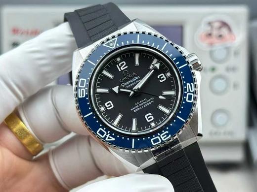 NOOB official➕ Factory全新一代海马系列600海洋宇宙腕表
海洋宇宙腕表问世二十周年之际，欧米茄推出全新第四代海马系列海洋宇宙腕表。
全新腕表传承了海洋宇宙表款的经典设计元素❕❕❕ 商品图10