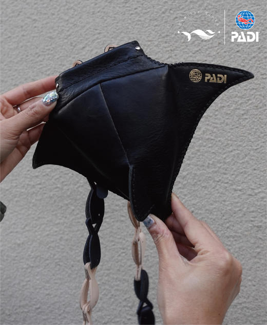 PADI Gear - PADI ✖ Stellar Sinks 手工皮质斜挎包 商品图9