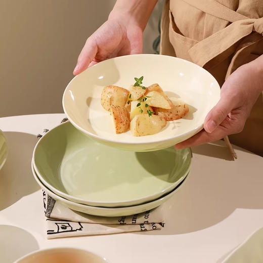 孟垣 法式奶油风餐具16件套 可进微波 釉下彩 瓷质厚实 商品图6