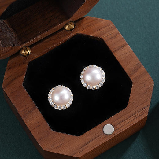 子佩集【花韵长情】银S925珍珠惜王妃耳钉【E4618】7mm珠双色太阳花2601 商品图0