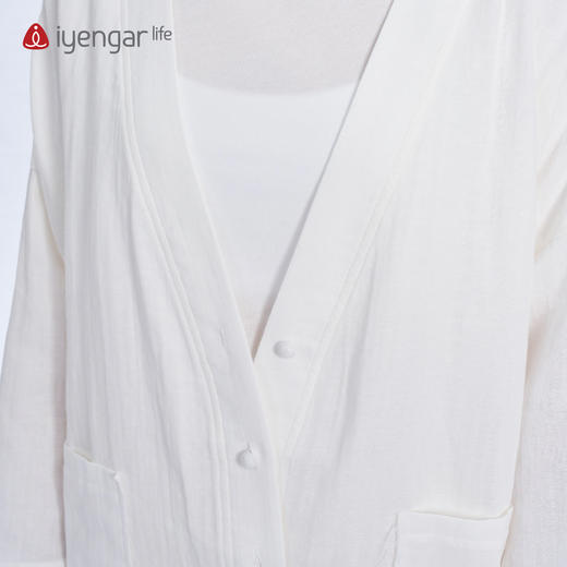 艾扬格 lifeC1227 竹棉纱衬衫 外穿衫衣外套 双层棉纱轻盈柔顺 宽松剪裁让身体随心动舒展 商品图5