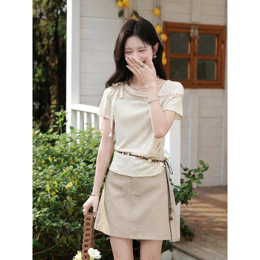 鹿向南【0328/20:00新品前一小时7折】淡黄色T恤 商品图1