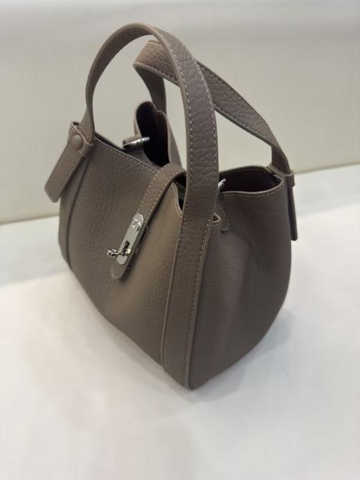 荔枝纹小号水桶包（大象灰 黑） 商品图8