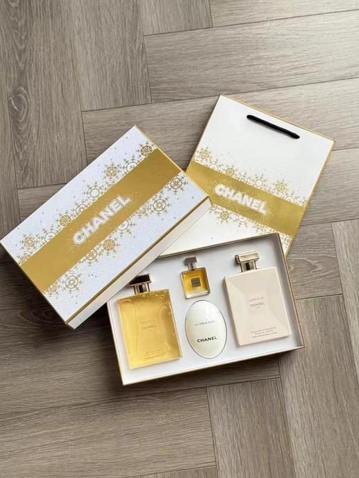 F032565斩男香清新持久香水温和清洁润肤沐浴露身体乳四件套 商品图2