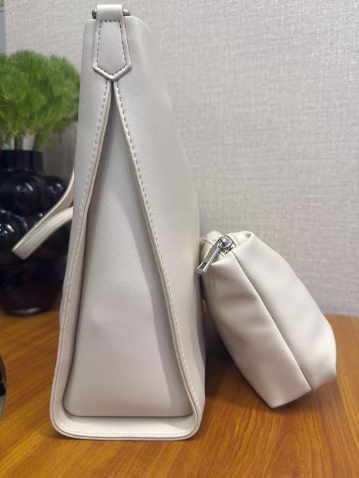 单肩通勤包（焦糖 奶白） 商品图3