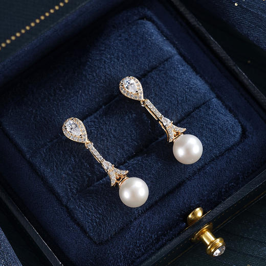 子佩集【闪亮轨迹】银S925珍珠惜王妃耳钉【E4053】7.5mm珠双色水滴吊球2601 商品图0