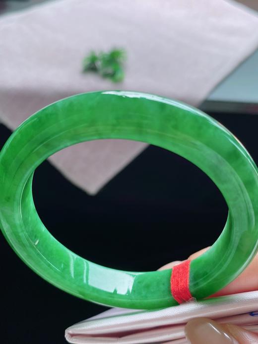 55正圈翡翠手镯 商品图6